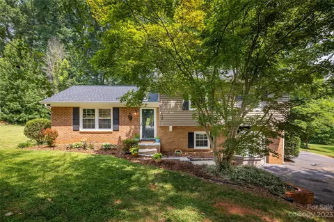 103 Saint Marys Church Ct, Morganton, NC 28655