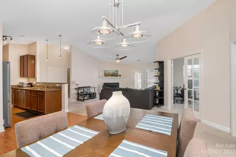 19848 Deer Valley Dr, Cornelius, NC 28031