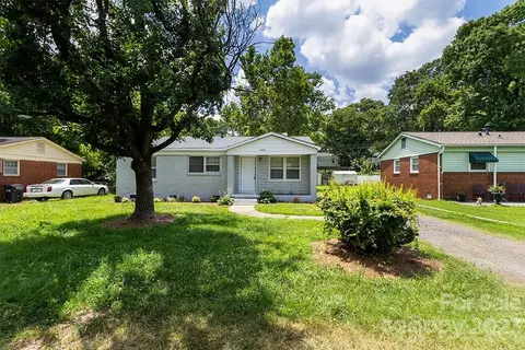 4931 Morgan St, Charlotte, NC 28208