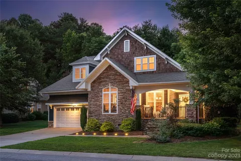 162 Carolina Bluebird Loop, Arden, NC 28704