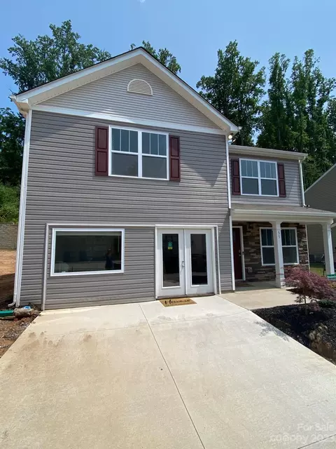 35 Hamrick Dr, Candler, NC 28715