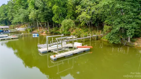 3902 Granite St, Terrell, NC 28682