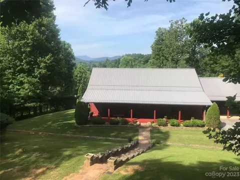 156 Pizzle View Dr, Bakersville, NC 28705