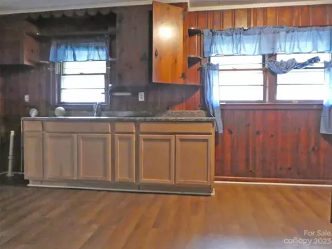 194 Maple Ave, Marion, NC 28752 photo 13