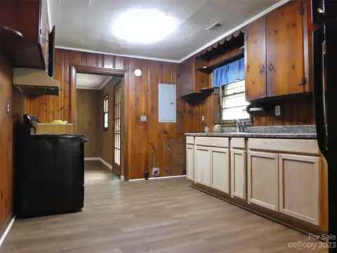 194 Maple Ave, Marion, NC 28752 photo 14