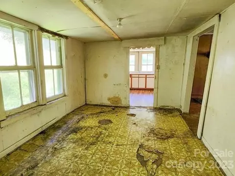 331 Thompson Rd, Spruce Pine, NC 28777 photo 11