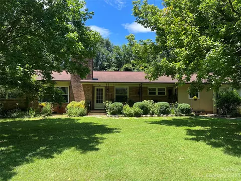 193 25th St NW, Hickory, NC 28601