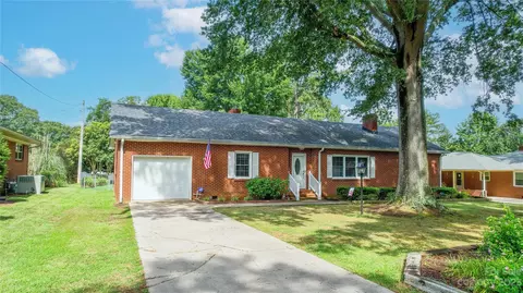 931 Smith St, Albemarle, NC 28001