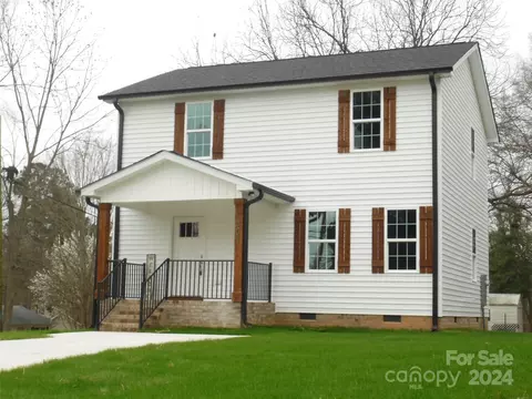 501 7th St, Spencer, NC 28159