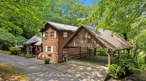 360 Cherokee 53 Trce #53, Lake Toxaway, NC 28747