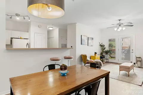 424 Appeldoorn Cir #424, Asheville, NC 28803
