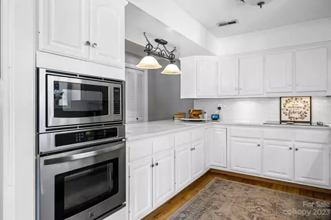 5814 Selkirk Dr, Hickory, NC 28601 photo 30