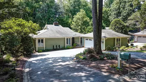 9 Sunrise Point Rd, Lake Wylie, SC 29710