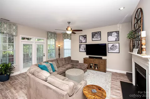 961 Platinum Dr, Fort Mill, SC 29708 photo 8