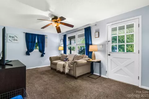 1175 Adams Cir, Conover, NC 28613 photo 6
