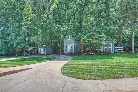 129 Easter Ln, Davidson, NC 28036 photo 27