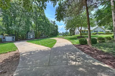 129 Easter Ln, Davidson, NC 28036 photo 29