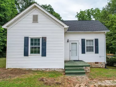 205 N Lincoln St, High Shoals, NC 28077