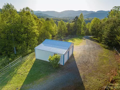 Hallaran Drive, Marshall, NC 28753 photo 38