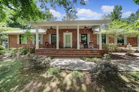 1862 Rock Springs Cir, Denver, NC 28037