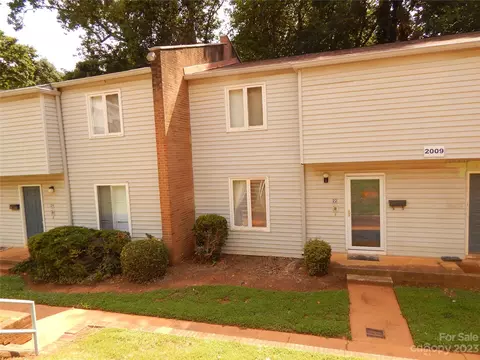 2009 Stoney Point Ln #22, Charlotte, NC 28210