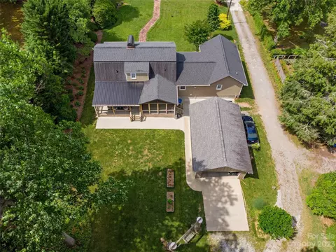 170 Probart St, Brevard, NC 28712 photo 6