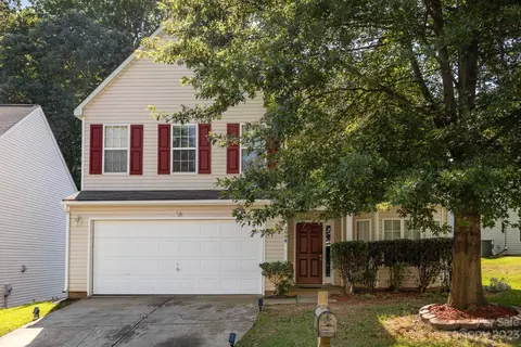 2008 Darbywine Dr, Charlotte, NC 28216
