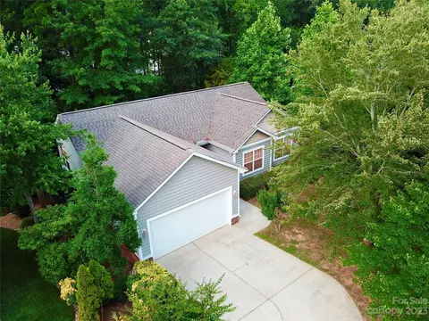 1036 Warpers Ln, Fort Mill, SC 29715