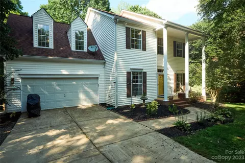 6606 Fenning Dr, Charlotte, NC 28227