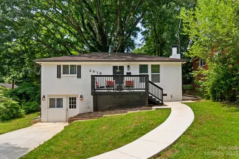 2016 Finchley Dr, Charlotte, NC 28215
