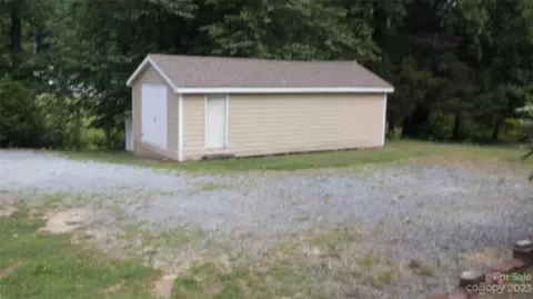 252 E Concord St, Stanfield, NC 28163 photo 9