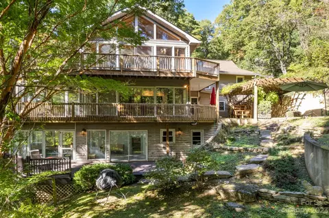 395 Lynn Cove Rd, Asheville, NC 28804