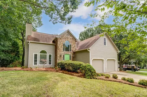 25020 Molokai Dr, Tega Cay, SC 29708