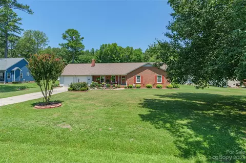 585 Schuyler Dr, Rock Hill, SC 29730