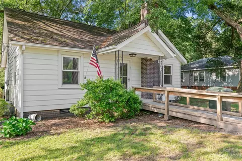 214 Blacksnake Rd, Stanley, NC 28164