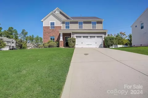 3005 Rhododendron Pl, Lake Wylie, SC 29710