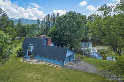 16 Barn Owl Ln, Waynesville, NC 28786