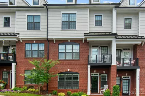 523 Griffith Village Ln, Davidson, NC 28036
