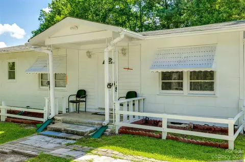 10468 State Highway 215 N Hwy, Blair, SC 29015