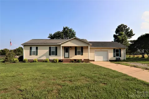 12725 Mooresville Rd, Mount Ulla, NC 28125