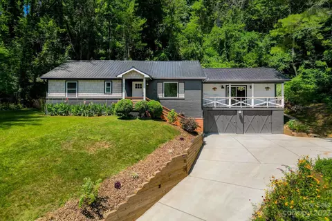25 Aurora Dr, Asheville, NC 28805