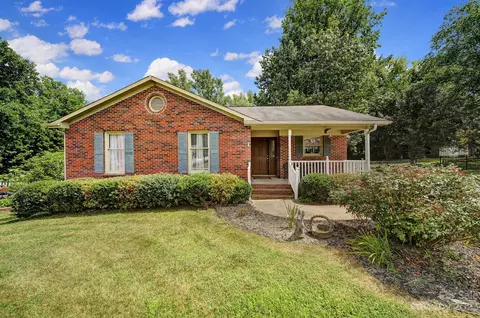 124 Dovewood Ln, Gastonia, NC 28056