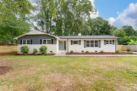 6022 Woodbridge Rd, Charlotte, NC 28227