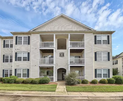 3967 Town Center Rd, Harrisburg, NC 28075