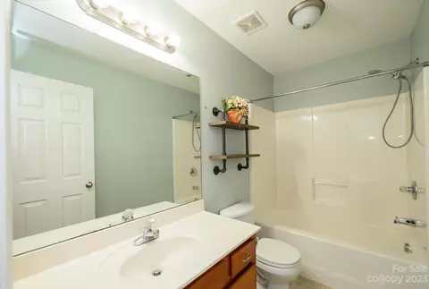 4064 Caitlins Way, Hickory, NC 28602 photo 21