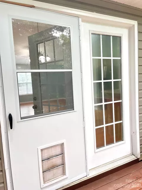 4064 Caitlins Way, Hickory, NC 28602 photo 14