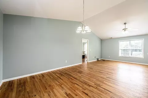 4064 Caitlins Way, Hickory, NC 28602 photo 4