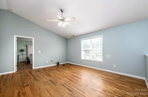 4064 Caitlins Way, Hickory, NC 28602 photo 3