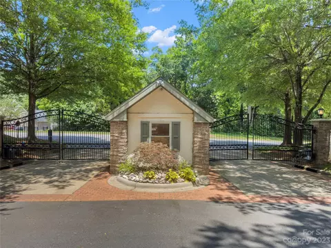 6361 Fox Chase Dr, Davidson, NC 28036 photo 43