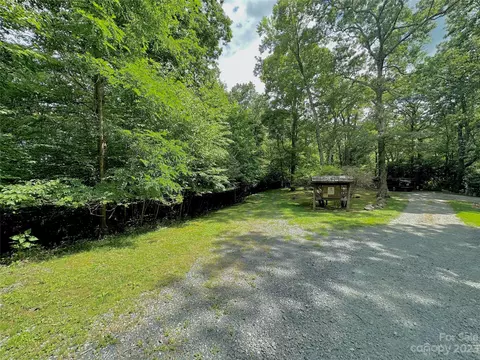 Otter Court, Seven Devils, NC 28605 photo 9